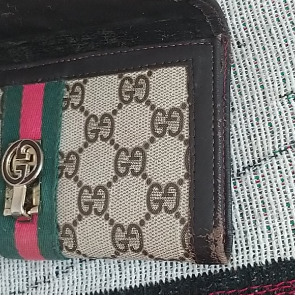 Vintage Gucci women's wallet - Picture 8 of 10